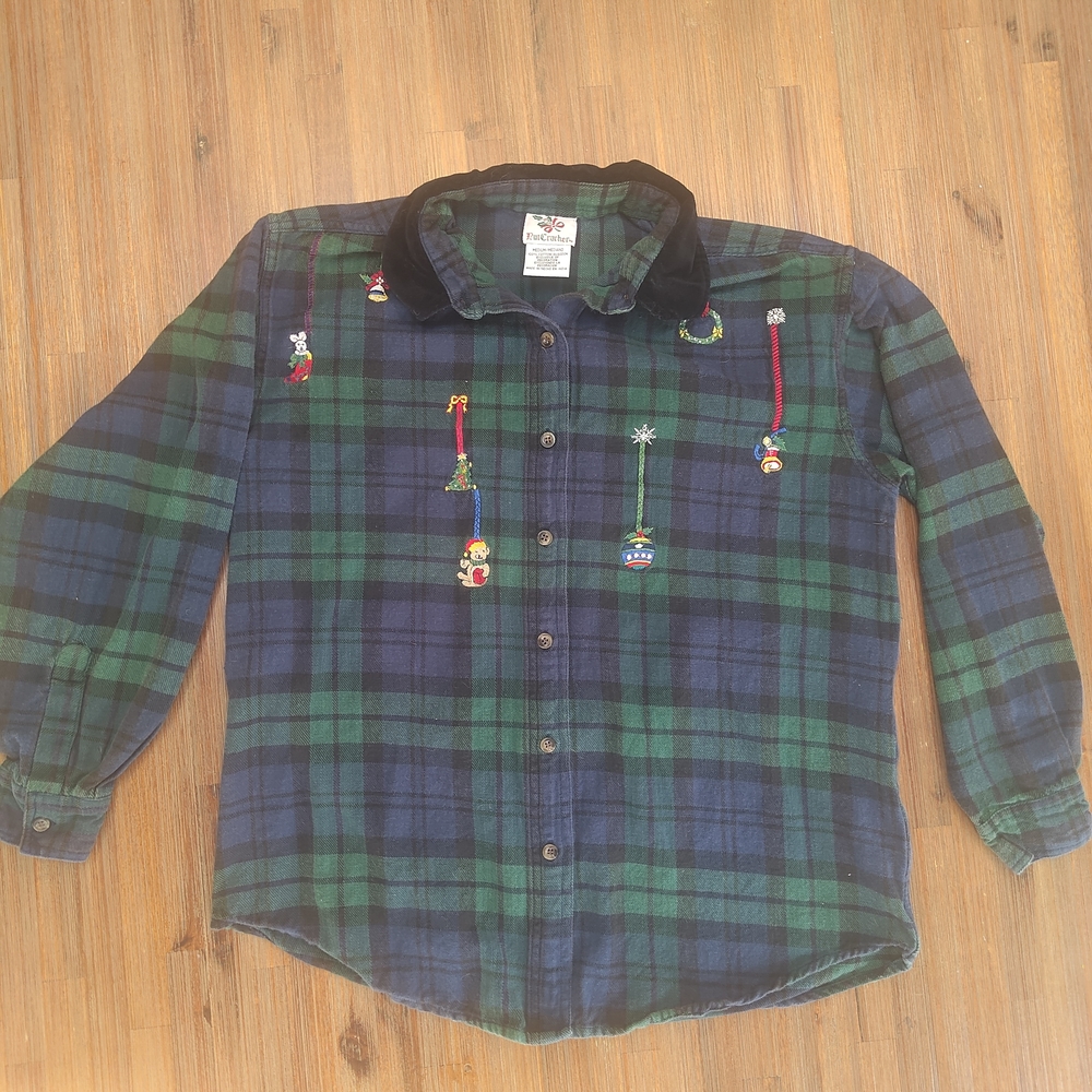 VTG Nutcracker M Womens 90s Plaid Flannel Embroidered Christmas Button Up Shirt